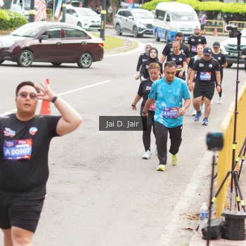 Runner Photo 3965649