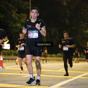 Runner Photo 3965659