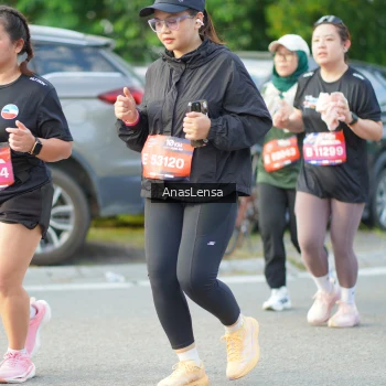 Runner Photo 3965672