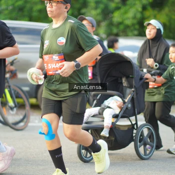 Runner Photo 3965689