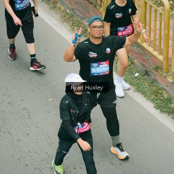Runner Photo 3965740