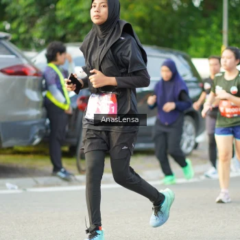 Runner Photo 3965758