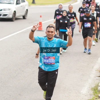Runner Photo 3965759