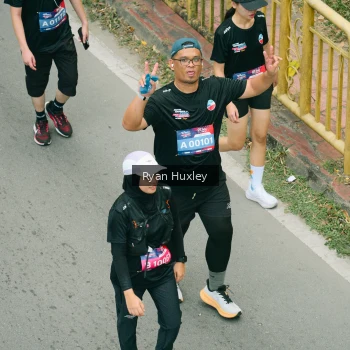 Runner Photo 3965765