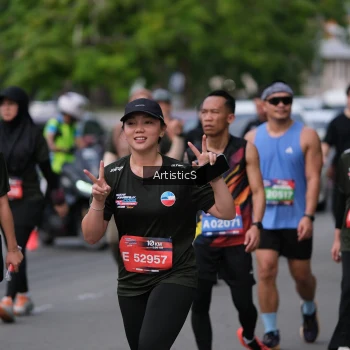 Runner Photo 3965766
