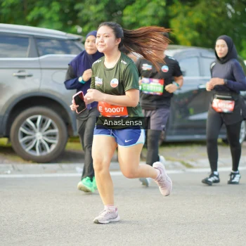 Runner Photo 3965769