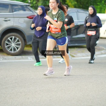 Runner Photo 3965770