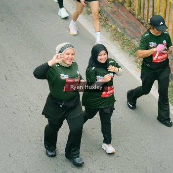 Runner Photo 3965774