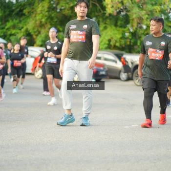 Runner Photo 3965791