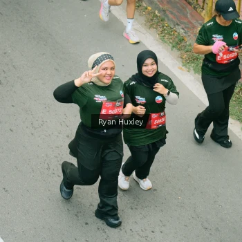 Runner Photo 3965829