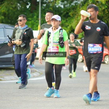 Runner Photo 3965844