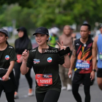 Runner Photo 3965846