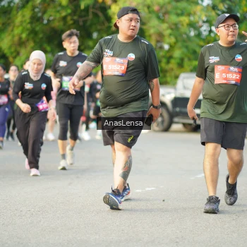 Runner Photo 3965857
