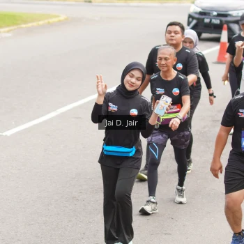 Runner Photo 3965870