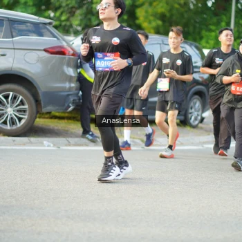 Runner Photo 3965898