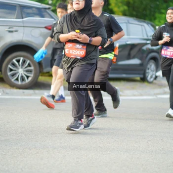 Runner Photo 3965905