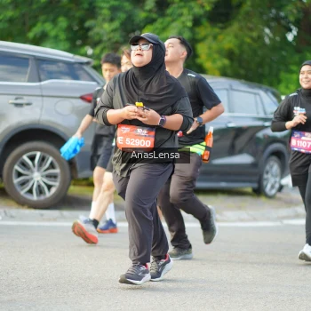 Runner Photo 3965906