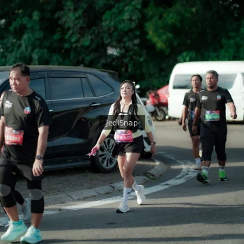 Runner Photo 3965992