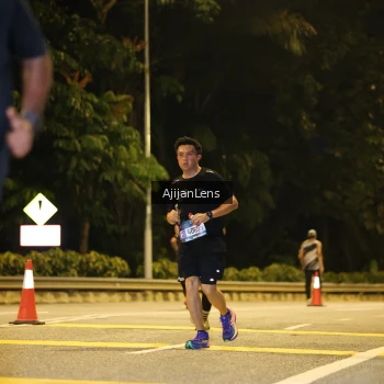 Runner Photo 3965994