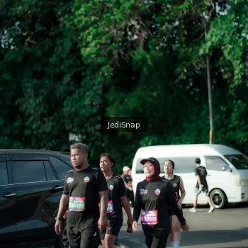 Runner Photo 3966018