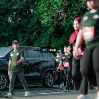 Runner Photo 3966104
