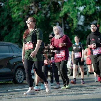Runner Photo 3966105