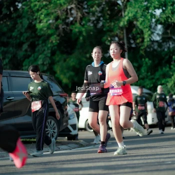 Runner Photo 3966125
