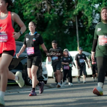 Runner Photo 3966126