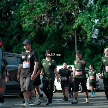 Runner Photo 3966174