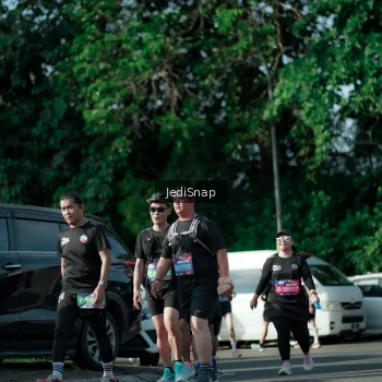 Runner Photo 3966301