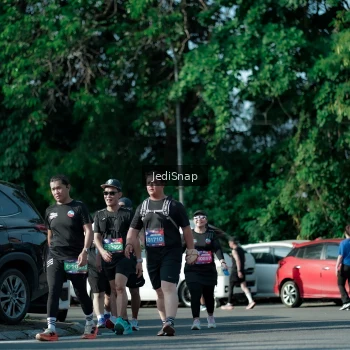 Runner Photo 3966317