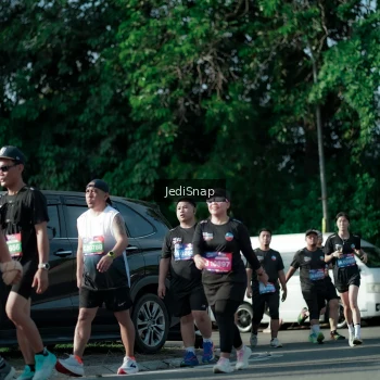 Runner Photo 3966336