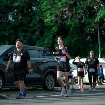 Runner Photo 3966360