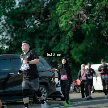 Runner Photo 3966438