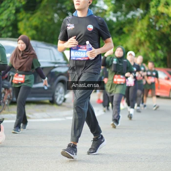 Runner Photo 3966451