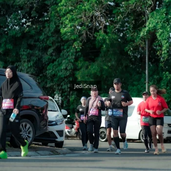 Runner Photo 3966464