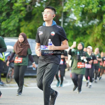 Runner Photo 3966466