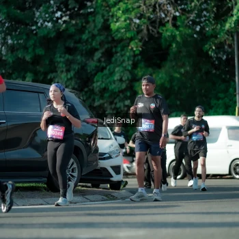 Runner Photo 3966487