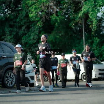 Runner Photo 3966489