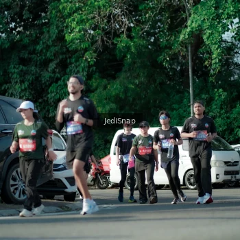 Runner Photo 3966498