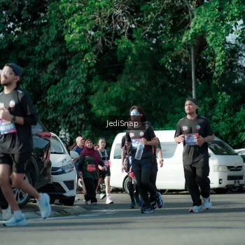 Runner Photo 3966504