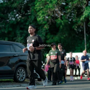 Runner Photo 3966523