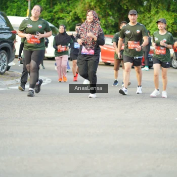 Runner Photo 3966533