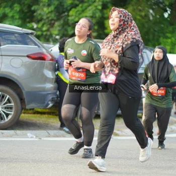 Runner Photo 3966545