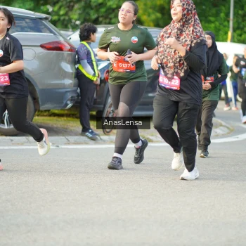 Runner Photo 3966546