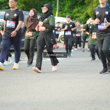 Runner Photo 3966579