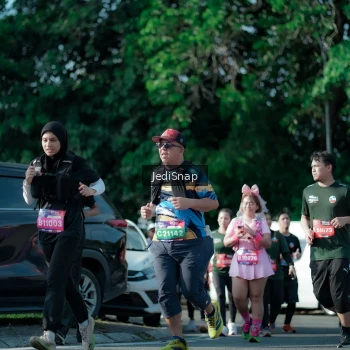 Runner Photo 3966645