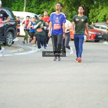Runner Photo 3966647