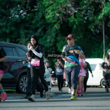 Runner Photo 3966663