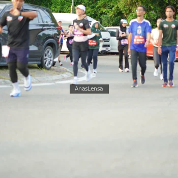 Runner Photo 3966665